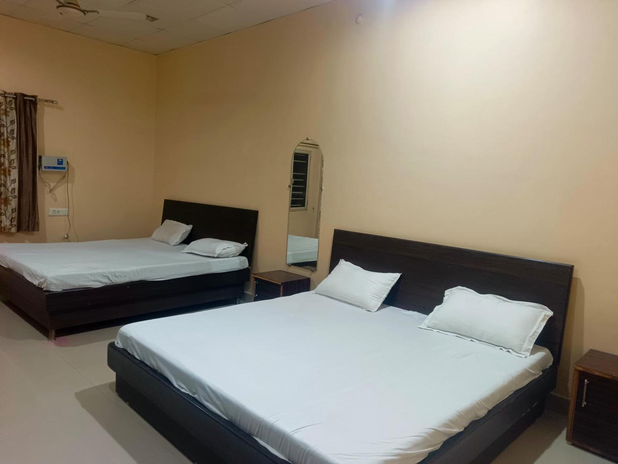 Rangoli Ac Rooms And Banquets Jhansi Luaran gambar